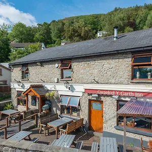 the-gwaelod-y-garth-inn.cardiffhotelswales.com/